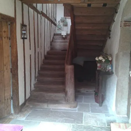 Maison Des Roses