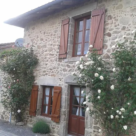 Holiday home Maison Des Roses *