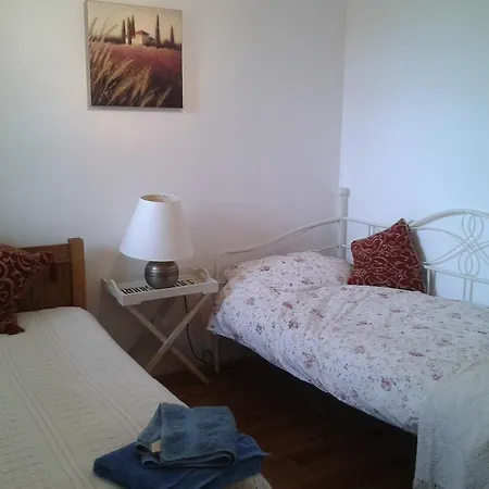 Holiday home Maison Des Roses *